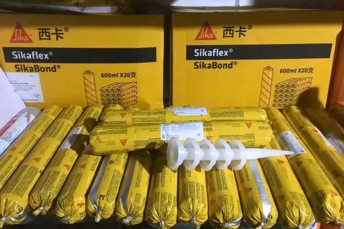 Điểm mạnh của Sika là khả năng kết dính nhanh và kháng mài mòn hiệu quả